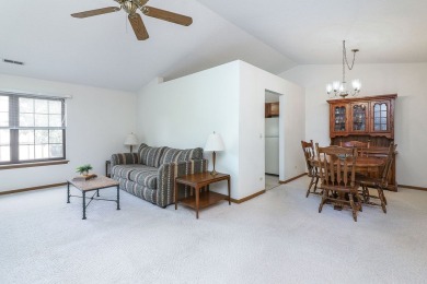 Bright and light open floor plan with vaulted ceiling height for on Bloomingdale Golf Club in Illinois - for sale on GolfHomes.com, golf home, golf lot