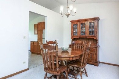 Bright and light open floor plan with vaulted ceiling height for on Bloomingdale Golf Club in Illinois - for sale on GolfHomes.com, golf home, golf lot