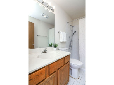 Bright and light open floor plan with vaulted ceiling height for on Bloomingdale Golf Club in Illinois - for sale on GolfHomes.com, golf home, golf lot