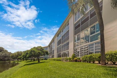 Fully renovated 1-bedroom, 1-bathroom condo offers beautiful on Wynmoor Golf Course in Florida - for sale on GolfHomes.com, golf home, golf lot