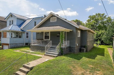 Welcome to this beautifully updated 2 bed (possible 3 bed, home on Twin Oaks Golf and Plantation Club in Kentucky - for sale on GolfHomes.com, golf home, golf lot