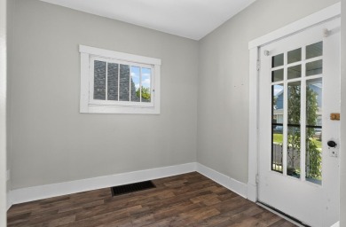 Welcome to this beautifully updated 2 bed (possible 3 bed, home on Twin Oaks Golf and Plantation Club in Kentucky - for sale on GolfHomes.com, golf home, golf lot