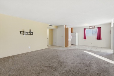 Charming 3-bedroom, 2-bath home offering 1,393 sq ft of on Cerbat Cliffs Golf Course in Arizona - for sale on GolfHomes.com, golf home, golf lot