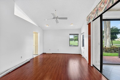 Charming 3 bedroom 2 bath villa on a quiet cul-de-sac. Stunning on  in Florida - for sale on GolfHomes.com, golf home, golf lot