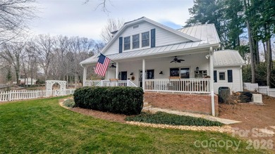 Check out this gorgeous, immaculately updated, and perfectly on Waynesville Country Club Inn in North Carolina - for sale on GolfHomes.com, golf home, golf lot