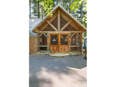 Check out this gorgeous, immaculately updated, and perfectly on Waynesville Country Club Inn in North Carolina - for sale on GolfHomes.com, golf home, golf lot