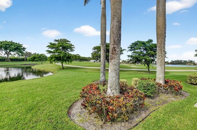 Charming 3 bedroom 2 bath villa on a quiet cul-de-sac. Stunning on  in Florida - for sale on GolfHomes.com, golf home, golf lot