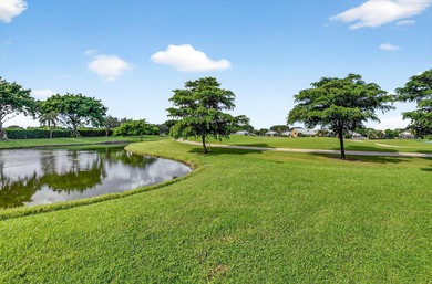 Charming 3 bedroom 2 bath villa on a quiet cul-de-sac. Stunning on  in Florida - for sale on GolfHomes.com, golf home, golf lot
