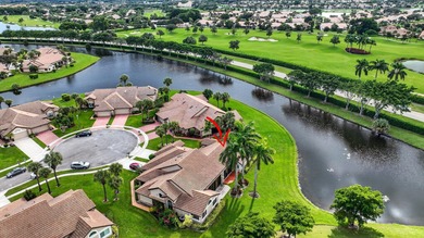 Charming 3 bedroom 2 bath villa on a quiet cul-de-sac. Stunning on  in Florida - for sale on GolfHomes.com, golf home, golf lot