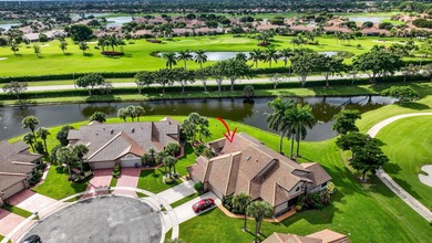 Charming 3 bedroom 2 bath villa on a quiet cul-de-sac. Stunning on  in Florida - for sale on GolfHomes.com, golf home, golf lot