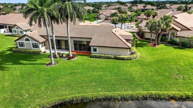 Charming 3 bedroom 2 bath villa on a quiet cul-de-sac. Stunning on  in Florida - for sale on GolfHomes.com, golf home, golf lot