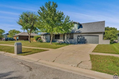 Must See!    Beautiful and spacious SW Home just underwent a on Berkshire Golf Club in Kansas - for sale on GolfHomes.com, golf home, golf lot