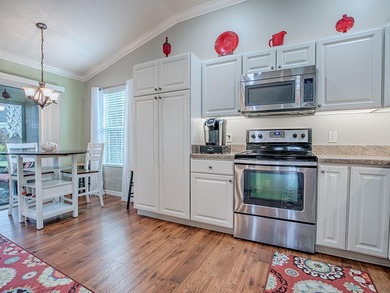 ~oNew Roof 2022o~ ~oMitsubishi Heat Pump/HVAC 2023o~ ~oNew Hot on Pennbrooke Fairways in Florida - for sale on GolfHomes.com, golf home, golf lot