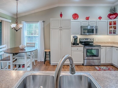 ~oNew Roof 2022o~ ~oMitsubishi Heat Pump/HVAC 2023o~ ~oNew Hot on Pennbrooke Fairways in Florida - for sale on GolfHomes.com, golf home, golf lot