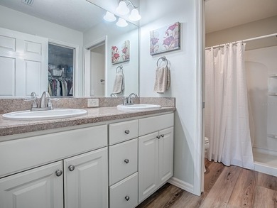 ~oNew Roof 2022o~ ~oMitsubishi Heat Pump/HVAC 2023o~ ~oNew Hot on Pennbrooke Fairways in Florida - for sale on GolfHomes.com, golf home, golf lot