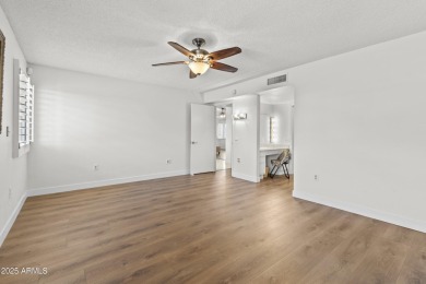 This oversized 2 bed / 2 bath home sits on an 18,000+ sq ft on Pebblebrook Golf Course in Arizona - for sale on GolfHomes.com, golf home, golf lot
