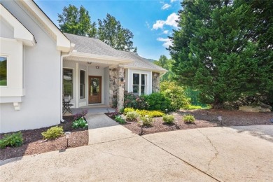 Updated 4BD/3.5BA, 2,928 sqft golf-front cottage in The Orchard on The Orchard Golf and Country Club in Georgia - for sale on GolfHomes.com, golf home, golf lot