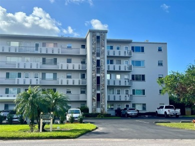 Amazing New Price Reduction! Paradise found! Take up residence on Pinebrook/Ironwood Golf Course in Florida - for sale on GolfHomes.com, golf home, golf lot