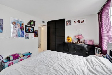 Spacious 2-bed, 2-bath condo in the heart of Inverrary! This on Inverrary Country Club in Florida - for sale on GolfHomes.com, golf home, golf lot