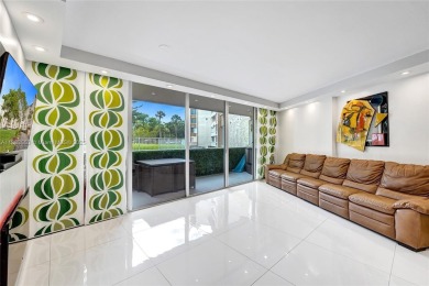 Spacious 2-bed, 2-bath condo in the heart of Inverrary! This on Inverrary Country Club in Florida - for sale on GolfHomes.com, golf home, golf lot