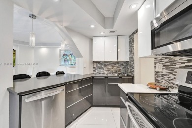 Spacious 2-bed, 2-bath condo in the heart of Inverrary! This on Inverrary Country Club in Florida - for sale on GolfHomes.com, golf home, golf lot