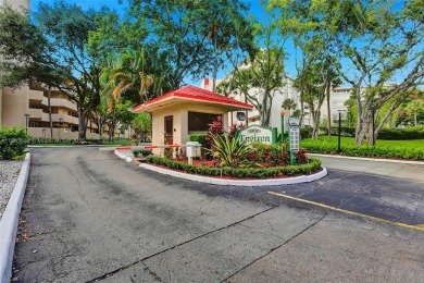 Spacious 2-bed, 2-bath condo in the heart of Inverrary! This on Inverrary Country Club in Florida - for sale on GolfHomes.com, golf home, golf lot
