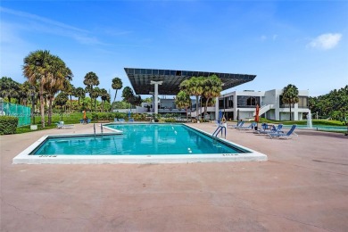 Spacious 2-bed, 2-bath condo in the heart of Inverrary! This on Inverrary Country Club in Florida - for sale on GolfHomes.com, golf home, golf lot