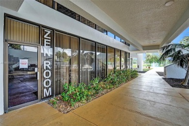 Spacious 2-bed, 2-bath condo in the heart of Inverrary! This on Inverrary Country Club in Florida - for sale on GolfHomes.com, golf home, golf lot