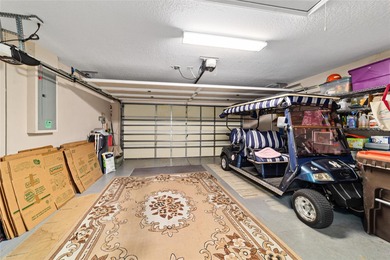 Located in SummerGlen, Ocala, this 2-bedroom, 2-bath home spans on Summerglen Country Club in Florida - for sale on GolfHomes.com, golf home, golf lot