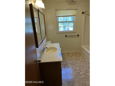 HOME IS NEAR COUNTRY CLUB GOLF COURSE...... LARGE LOT...... 0.59 on Jacksonville Country Club in North Carolina - for sale on GolfHomes.com, golf home, golf lot