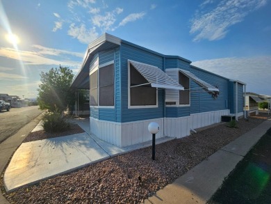 Beautifully updated 1BD 1BA home with an AZ room and office nook on Viewpoint Golf Resort in Arizona - for sale on GolfHomes.com, golf home, golf lot