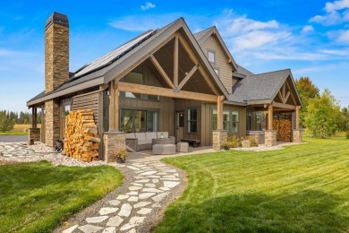 Luxury mountain living in sought-after Jug Mountain Ranch! This on Jug Mountain Ranch Golf Course in Idaho - for sale on GolfHomes.com, golf home, golf lot