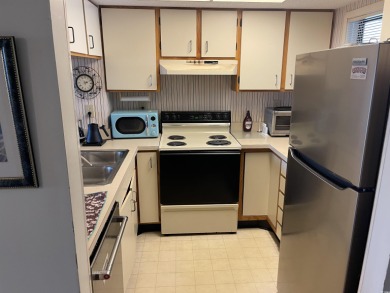 Great opportunity to make this two bedroom two bath condo your on  in South Carolina - for sale on GolfHomes.com, golf home, golf lot