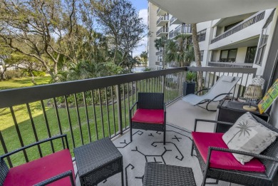 BEST PRICED CONDO!! TASTEFULLY UPGRADED EAST-FACING 2/2 spacious on Pompano Beach Golf Course  in Florida - for sale on GolfHomes.com, golf home, golf lot