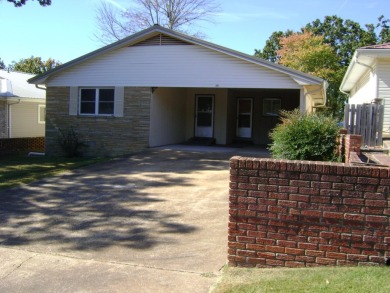 Nice remodeled manor home on the market priced to sell.  It is a on Cedar Glade Golf Course in Arkansas - for sale on GolfHomes.com, golf home, golf lot