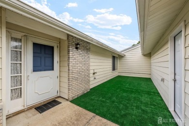 Public: Discover easy one-level living in this charming end unit on Clearbrook Golf Club in New Jersey - for sale on GolfHomes.com, golf home, golf lot