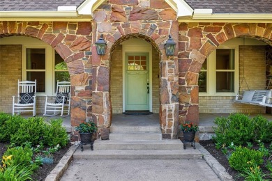 Welcome home to this classic Kessler bungalow, on a picturesque on Stevens Park Golf Course in Texas - for sale on GolfHomes.com, golf home, golf lot