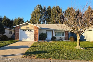 Great location close to shopping and the Parkway. Numerous on Lions Head Country Club in New Jersey - for sale on GolfHomes.com, golf home, golf lot