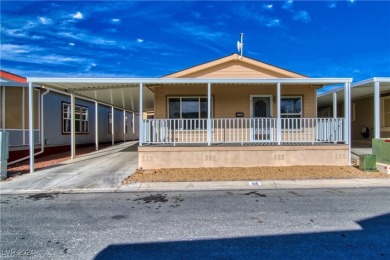 NO LAND LEASE!! Don't miss this!! Welcome to your dream home! on Desert Greens Golf Course in Nevada - for sale on GolfHomes.com, golf home, golf lot