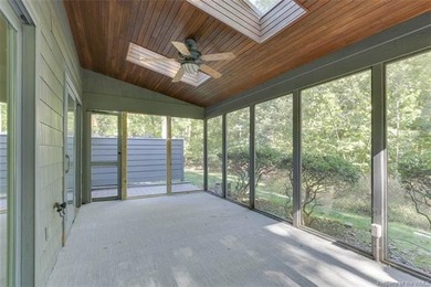 Welcome to this inviting 3-bedroom, 2.5-bath end-unit townhome on Kingsmill Resort and Golf Club in Virginia - for sale on GolfHomes.com, golf home, golf lot