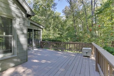 Welcome to this inviting 3-bedroom, 2.5-bath end-unit townhome on Kingsmill Resort and Golf Club in Virginia - for sale on GolfHomes.com, golf home, golf lot