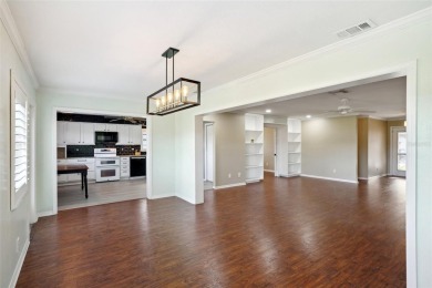 One or more photo(s) has been virtually staged. MOTIVATED on Falcon Watch Golf Club in Florida - for sale on GolfHomes.com, golf home, golf lot