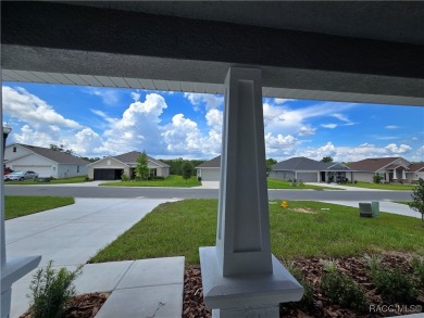 Handsome, inviting, and move-in ready, this 3-bedroom, 2-bath on Twisted Oaks Golf Club in Florida - for sale on GolfHomes.com, golf home, golf lot