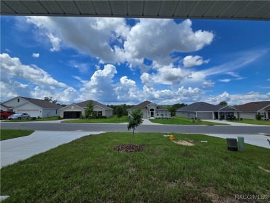 Handsome, inviting, and move-in ready, this 3-bedroom, 2-bath on Twisted Oaks Golf Club in Florida - for sale on GolfHomes.com, golf home, golf lot