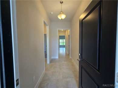 Handsome, inviting, and move-in ready, this 3-bedroom, 2-bath on Twisted Oaks Golf Club in Florida - for sale on GolfHomes.com, golf home, golf lot