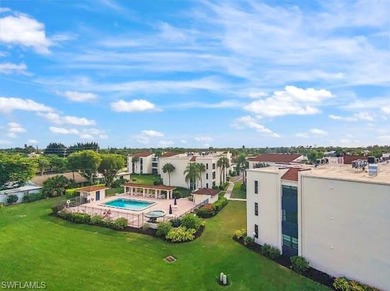 LAKEWOOD GOLF COMMUNITY! AFFORDABLE, THIS WELL MAINTAINED 2 on Lakewood Country Club in Florida - for sale on GolfHomes.com, golf home, golf lot