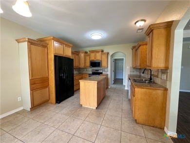 Beautiful custom 4BD/2BA home located just a golf cart ride away on Gatesville Country Club in Texas - for sale on GolfHomes.com, golf home, golf lot