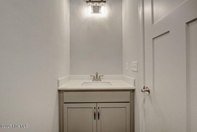 This beautiful 3BR/3.5BA custom built home by Greenwatch on Lockwood Folly Country Club in North Carolina - for sale on GolfHomes.com, golf home, golf lot