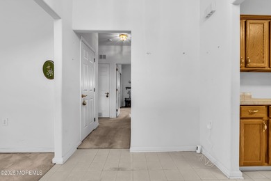 Welcome home to this inviting Florence model offering 2 bedrooms on Renaissance Country Club in New Jersey - for sale on GolfHomes.com, golf home, golf lot