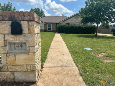 Beautiful custom 4BD/2BA home located just a golf cart ride away on Gatesville Country Club in Texas - for sale on GolfHomes.com, golf home, golf lot